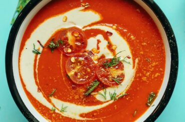 Creamy Roasted Red Pepper Tomato Soup | Minimalist Baker Recipes