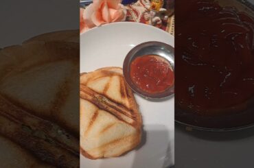 #Cheese Capsicum Sandwich #breakfast