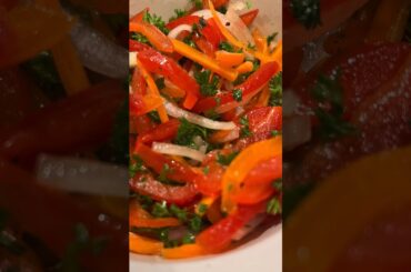 30-Day Salad Recipes. DAY 22. Bell Pepper Salad. #saladrecipes