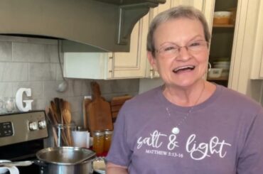 PINEAPPLE JALAPENO JELLY | Canning recipes | How to make pepper jelly | How to can