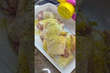 Lemon Pepper Chicken Thighs #shorts #easyrecipe