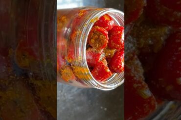 Delicious Mirchi Ka Achar| Chili Pickles| Lal Mirch Ka Achar| 5 min me bnaye | Instant Red Chili