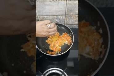 Spicy Chilli Garlic Maggi Recipe in 1 Minute #shorts #maggi #food #trending #cooking #recipe #reels