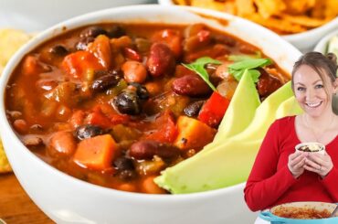Vegetarian Chili So Good You'll Forget It's Meatless