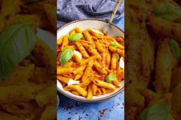 Roasted Red Pepper Pasta - Creamy, Dreamy, Addictive