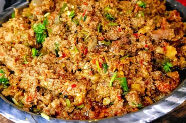 Delhi Style Bhuna Keema Recipe | Hari Mirch Pyaz Keema | Khade Masale Ka Keema Stew