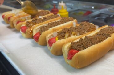 Hometown Eats: Hot Dog House