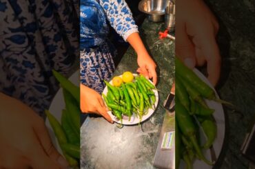 Aapko believe nhi hoga ki green Chili itne testy lagte hai #shortsfeed #shorts