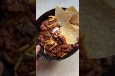 Quick & Easy Vegan Chili - 30 Minute Meal!