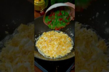 Scrambled eggs with chopped peppers, really delicious  #recipe #cooking #foodtutorial