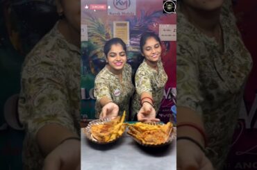 unique style bread pakoda recipe | chilli pakoda recipe | South style capsicum chilli pakoda | viral