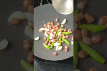 Thecha Recipe | Chilli Garlic peanut Thecha | Spicy Chutney Recipe #shorts