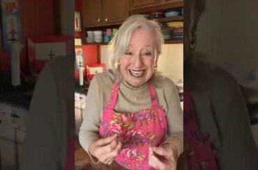 Chili recipe with big onions | Cooking with Brenda Gantt