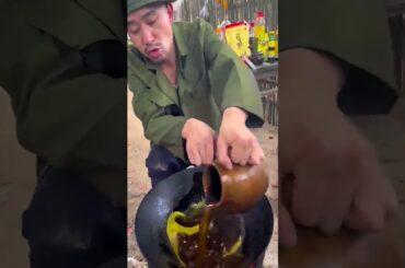 An old chef frying some big delicious FROGS with chili #cooking#mukbang#asmr#USA #viral #part2
