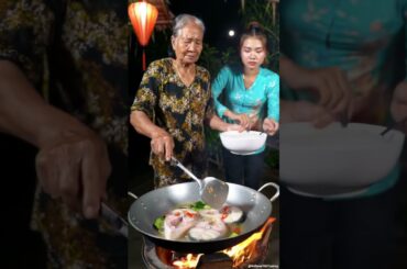 AMAZING COOK: Night Frying Scene with Lantern Light and Fried Chili Paste