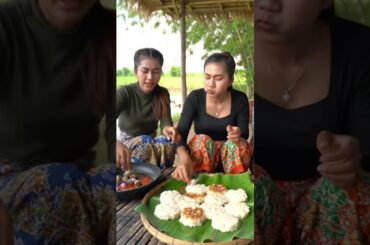 AMAZING COOK:  Stir Frying Fermented Cockles with Chili and Rice Cakes at Field’s Edge