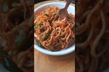 Chili Garlic Noodles Recipe | Noodles Recipe | #chilligarlicnoodles #streetfood #nirvvikitchen