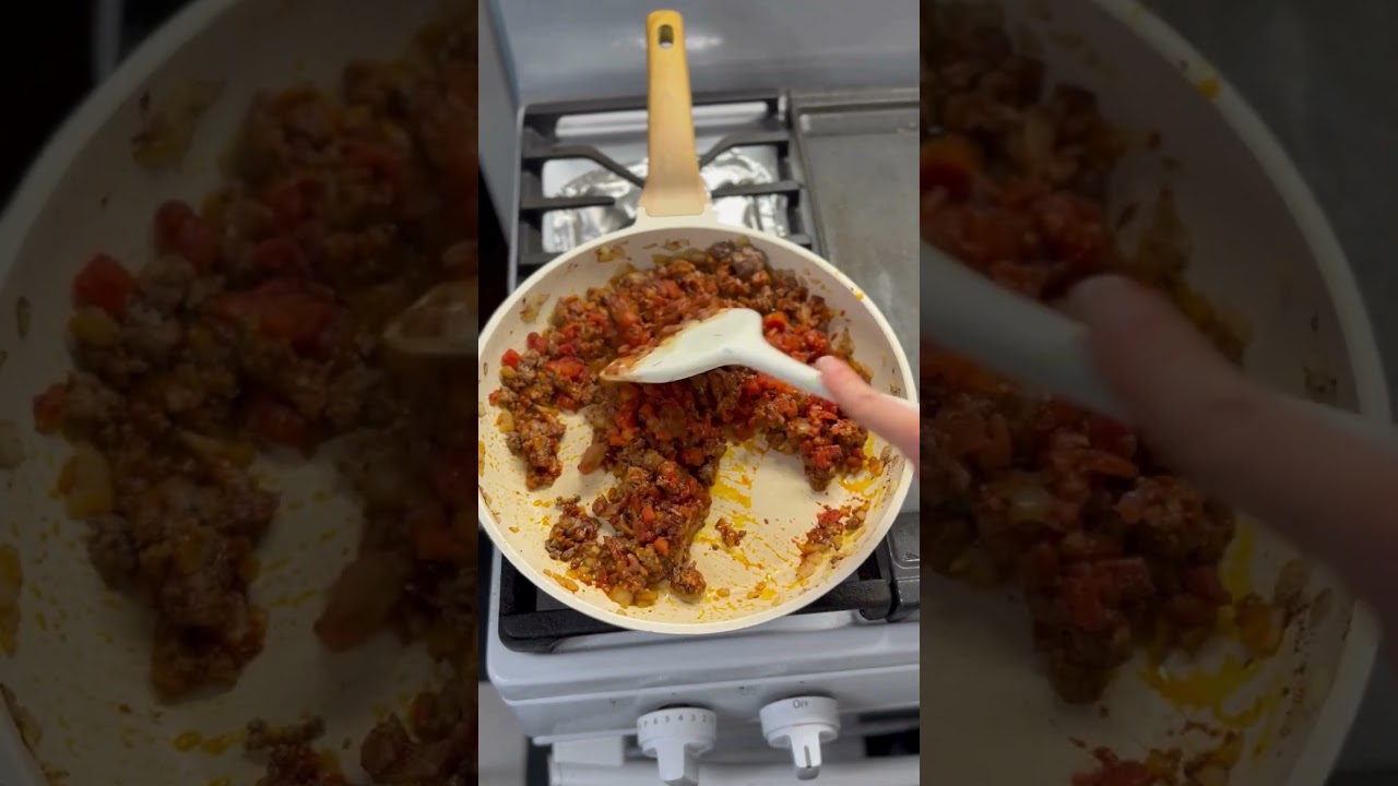 CHILI PIE l COZY EASY DINNER IDEA - Chili Chili