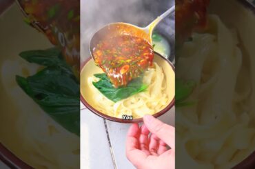 Making 10-minute chili oil noodles to heal you