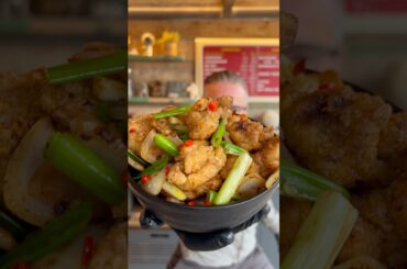 The best salt and pepper chicken recipe you will ever need #chinesefood #chinesecuisine