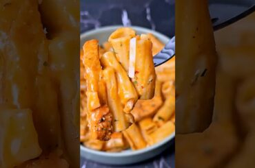 Cheesy Tomato Pasta #shorts #pasta #chickenpasta