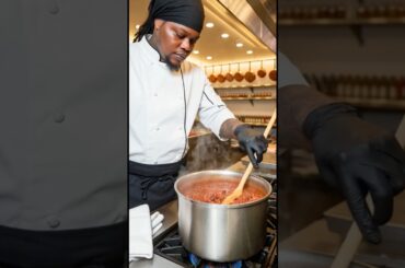 Working this pot of CHILI #food #foodie #cooking #recipe #shorts #foryou #fyp #chef #tasty #trending