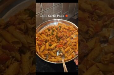 Chilli Garlic Pasta 🍁 #pasta #macroni #food #youtube #recipe #shortsindia #foodie #youtubers 😋