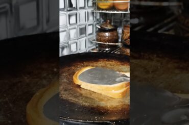 🍕cheese chilli toast without cheese⁉️#shorts #cheesechillitoast #chillicheesetoast#hitorflop #recipe