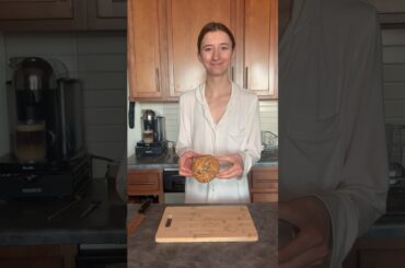 cacio e pepe bagels! (pecorino romano cheese + cracked black pepper) #sourdoughbagels