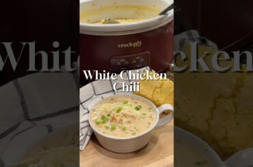 🥣Homemade White Chicken Chili (Crockpot)