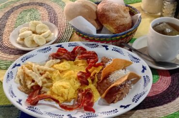Glorious breakfast in Puebla for 85 pesos