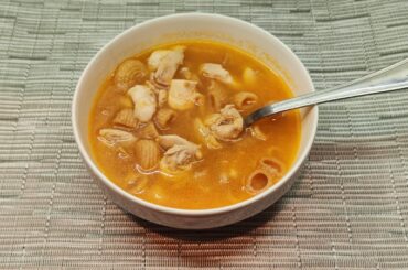 Pasta soup with chicken