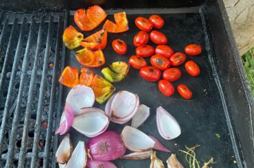 Salsa a la plancha in the molcajete