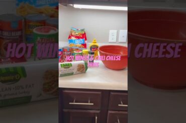 HOT WINGS & CHILI CHEESE FRIES 🍟 #hotwings #chilirecipes #chilicheesefries #food