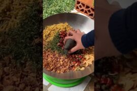 Dry chili sauce is the perfect match for rice #DE