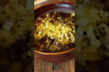 The Perfect Chili Recipe 🌶️ | #Shorts #superbowl #partysnacks