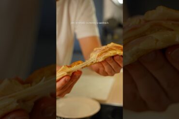 Monte Cristo Sandwich. Recipe ↓ #sandwich #toast #montecristo #easyrecipe #snack #sandwichrecipe