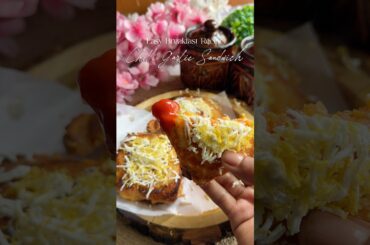 Chilli Garlic Paneer Sandwich 🥪😍 #chiligarlicsandwich #breakfastrecipe #recipe #foodiefromgwalior