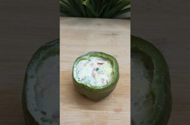 Tranding Stuffed Egg Capsicum🫑#shorts#recipe #food#tranding #viral#omelette #shortsfeed