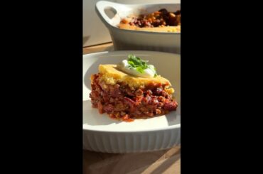 Chili Cornbread Bake