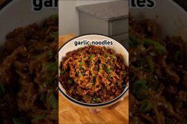 “Wife me up” chilli garlic noodles @IanKyo #shorts #shortsfeed #noodles #instantnoodles #chicken