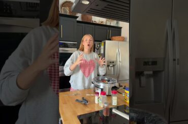 White Chicken Chili Recipe: 🐔 🌶️ •3 cups shredded chicken - cooked •2 can white cannellini beans