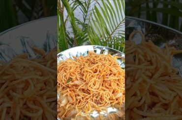 Chilli Garlic Noodles || Noodles recipe #shorts #chilligarlicnoodles #noodles #youtubeshorts #viral