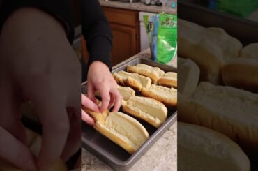 Easy Sausage and Pepper Sandwiches with Potato Wedges