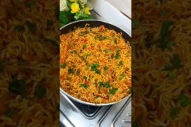 Spicy Chilli Garlic Maggi 🔥 | Easy & Quick Maggi #shorts #maggi #shortsvideo #shortsfeed#shortsviral