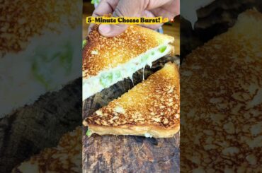 5-Minute Cheese Chilli Toast (Viral Recipe!) 🧀🔥 #shorts