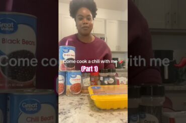Come cook a chili 🌶️ with me. #cookingwithkassidy #milburnsmeals #chili #contentcreator #fyp