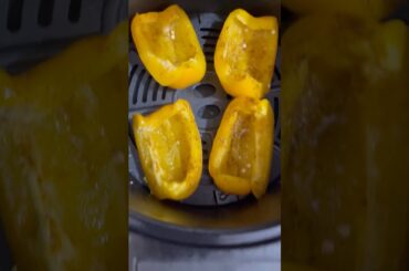 ZEROOIL Airfried Yellow bell pepper #airfryer #airfryerrecipes #bellpeppers #cooking #zerooil