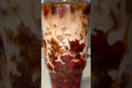 viral dirty cherry dr pepper loaded soda 🍒🥤 #shorts #recipe #drpepper #drink #drinks #cherry #soda