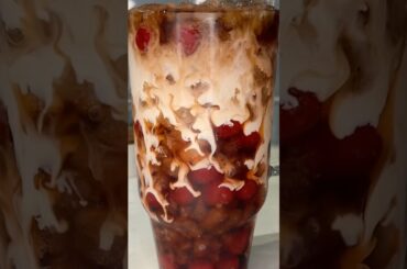 viral dirty cherry dr pepper loaded soda 🍒🥤 #shorts #recipe #drpepper #drink #drinks #cherry #soda